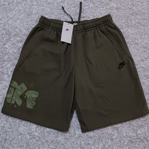 Men's Medium Nike Shorts NWT